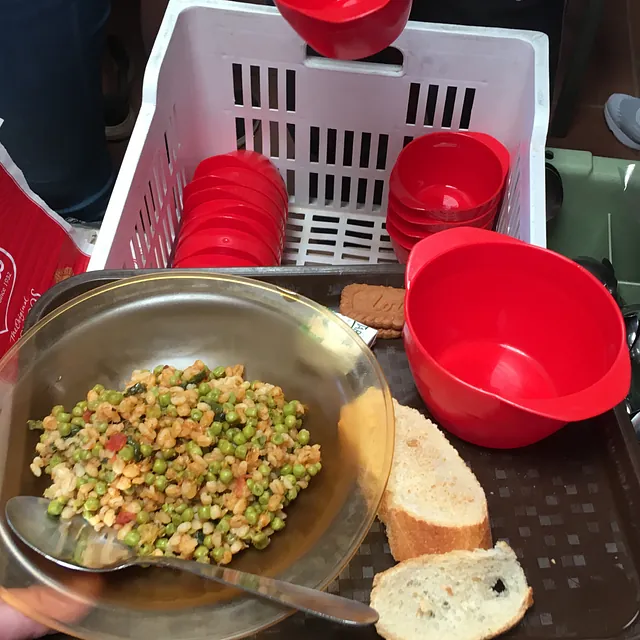 Typisches Essen in Taizé: Eintopf und Brsot